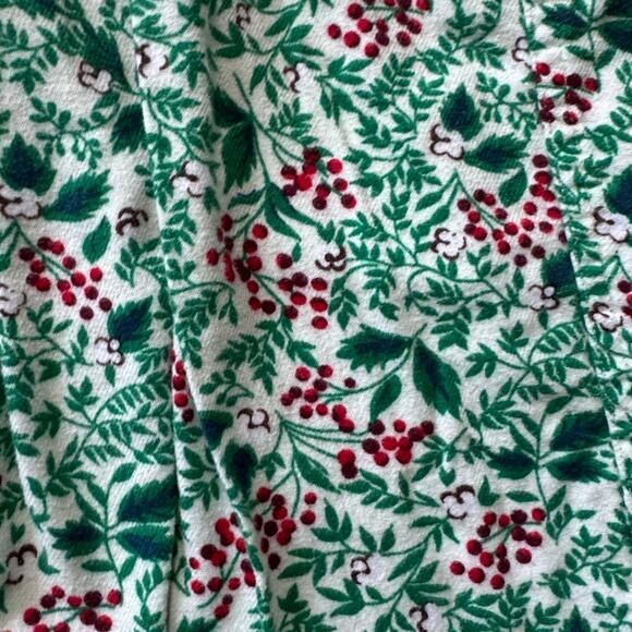 Land's End Flannel Christmas PJ/Lounge pants; Festive Holly & Berries - Picture 7 of 8